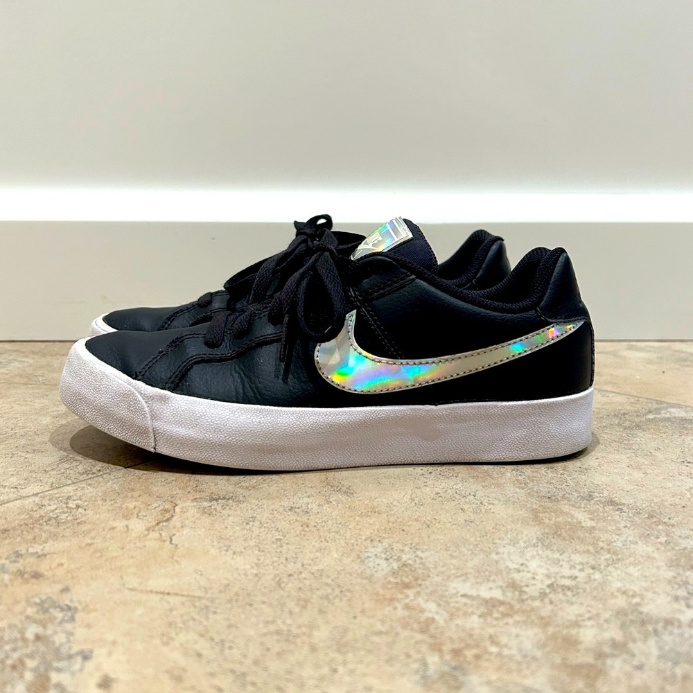 Nike Court Royal AC Shoes - Holographic swoosh